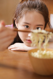 怎么知道是不是要喷了